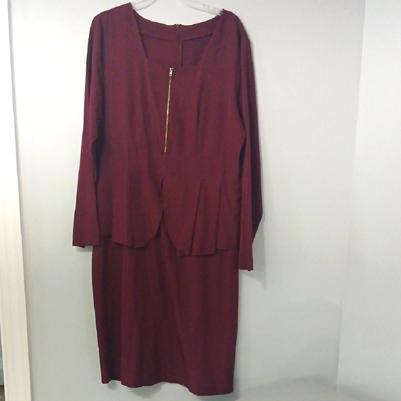 Elegant Burgundy Dress with Zipper Detail, from shein, new without tags size XL - Picture 1 of 5